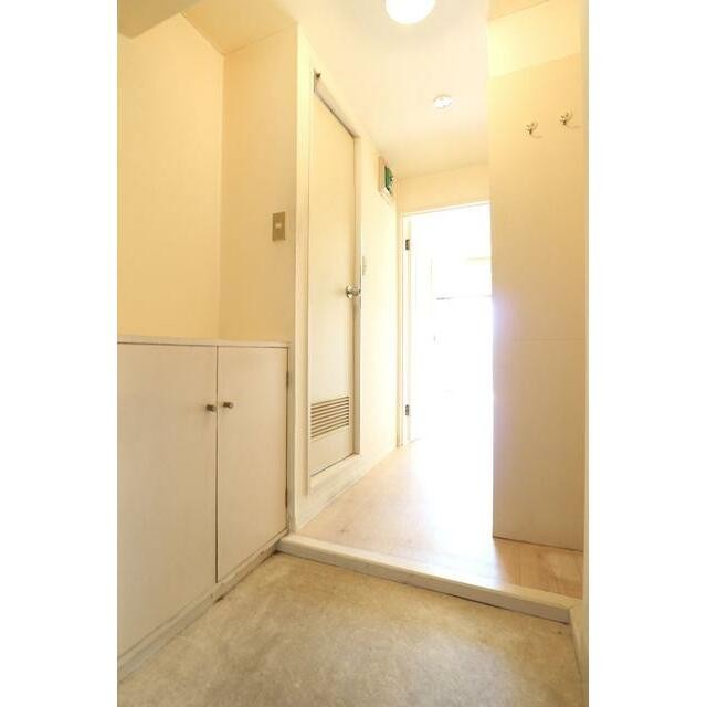 玄関 ※同物件・同仕様画像(玄関)