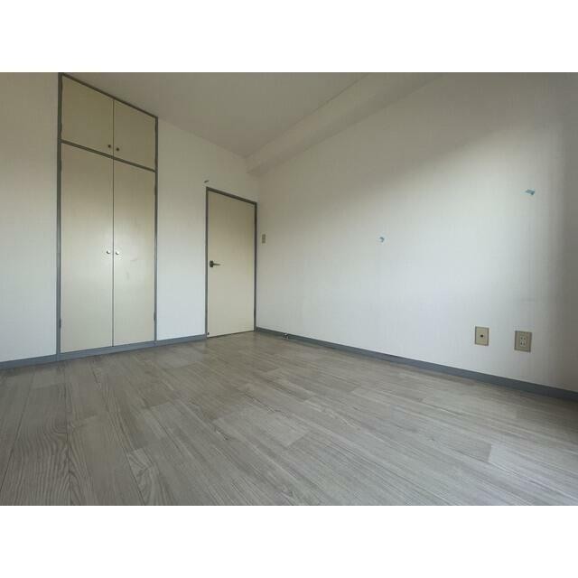 洋室6帖クローゼットつき