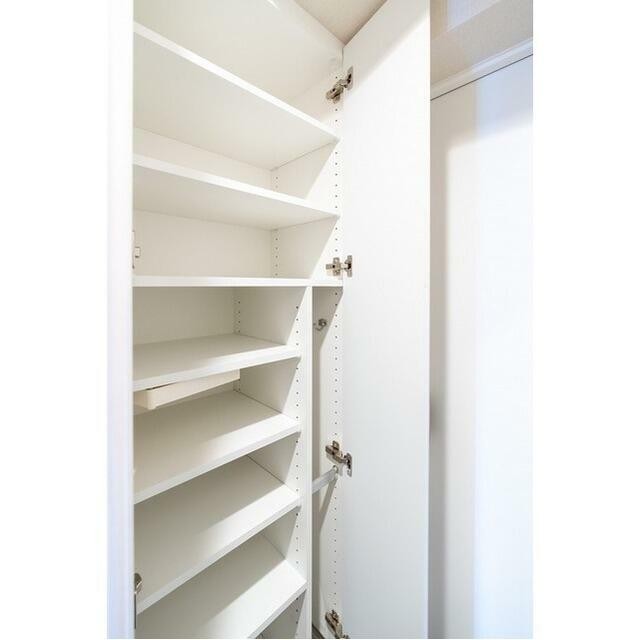 シューズボックス