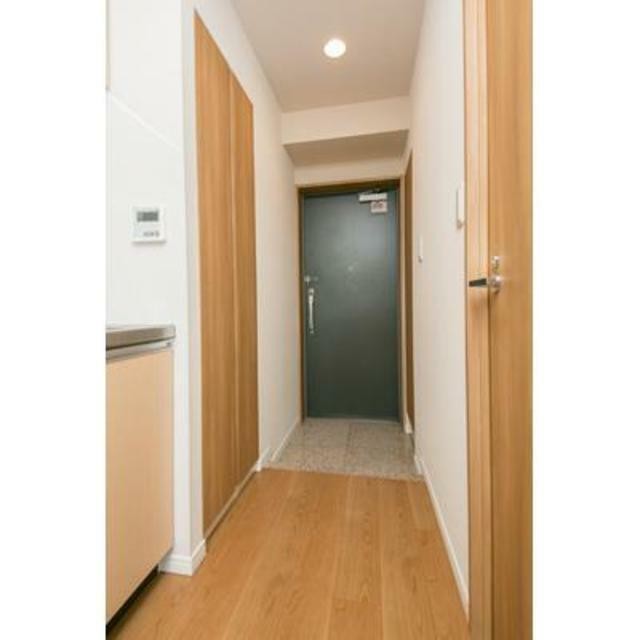 ※写真は同タイプ住戸です。(玄関)