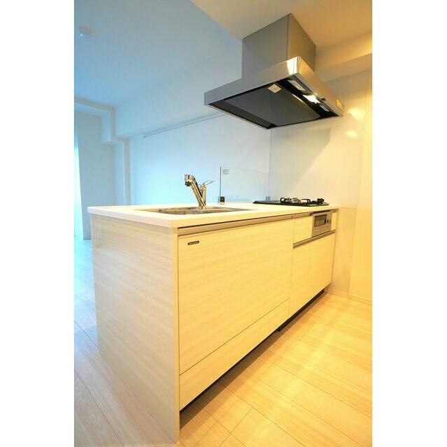 ※写真は同タイプ住戸です。(キッチン)