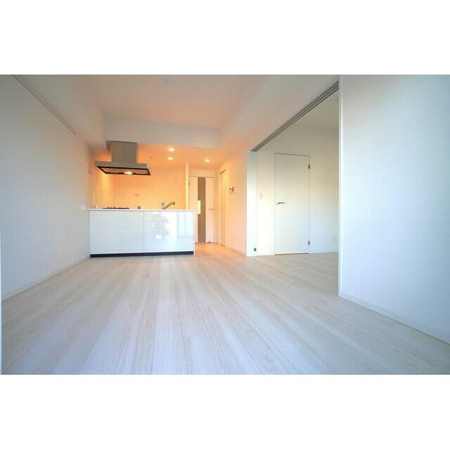 ※写真は同タイプ住戸です。(居間)