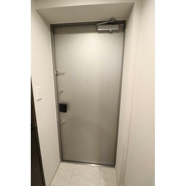 同タイプ・別号室となります。(玄関)