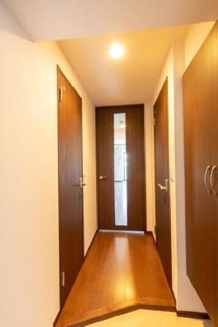 ※写真は同タイプ住戸です。(玄関)