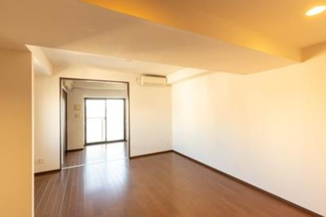 ※写真は同タイプ住戸です。(居間)