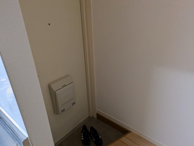 (玄関)