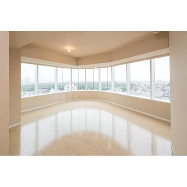 ※写真は同タイプ住戸です。(居間)