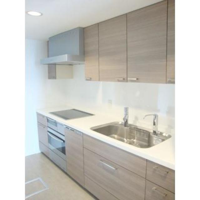 ※写真は同タイプ住戸です。(キッチン)