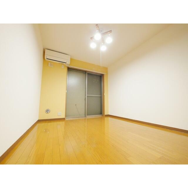 (居間)