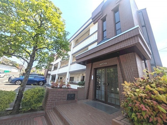 世田谷区岡本1丁目 【賃貸居住】マンション