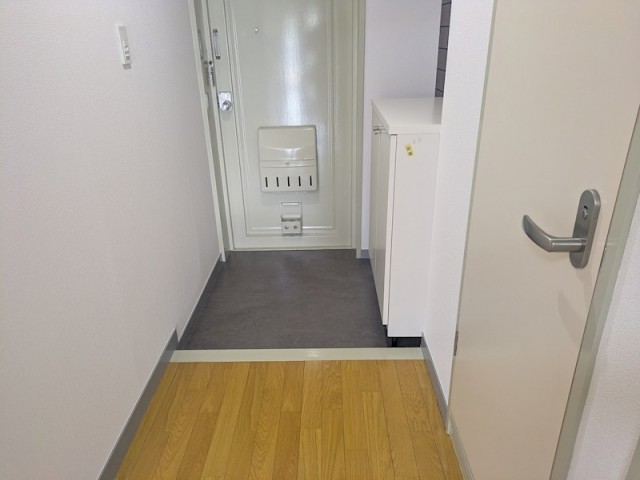 (玄関)