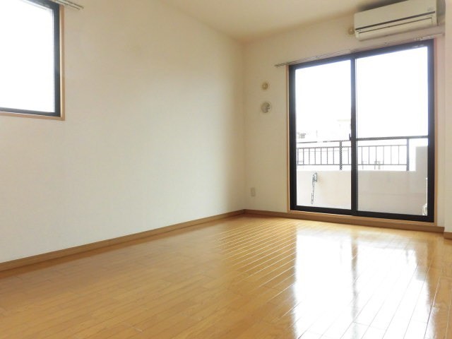 (居間)