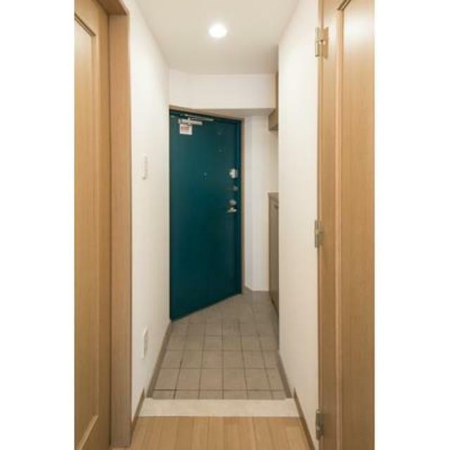 ※写真は同タイプ住戸です。(玄関)