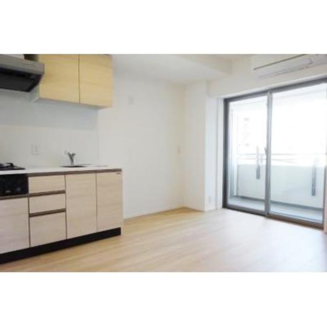 ※写真は同タイプ住戸です。(居間)