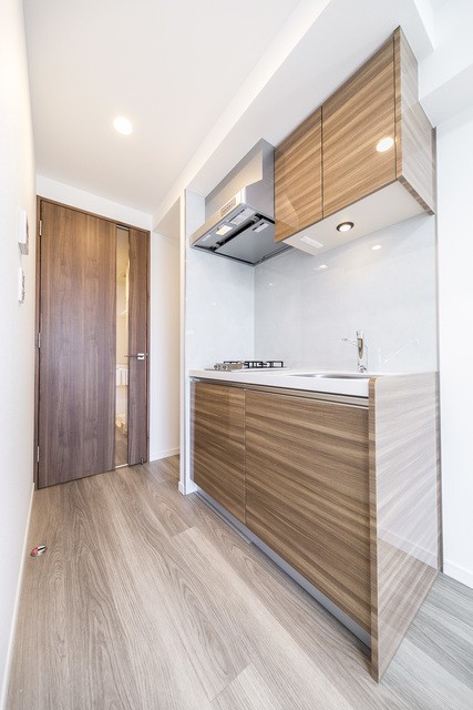 ※写真は同タイプ住戸です。(キッチン)