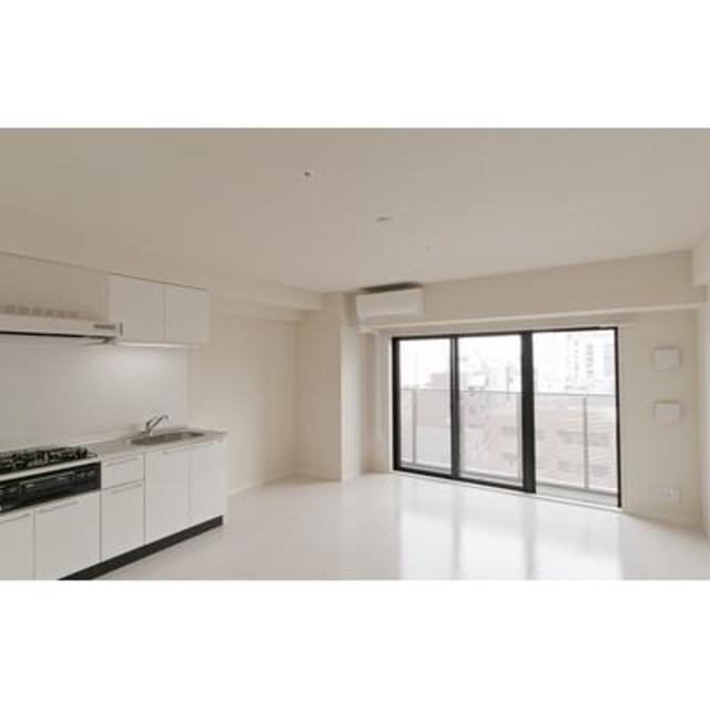 ※写真は同タイプ住戸です。(居間)