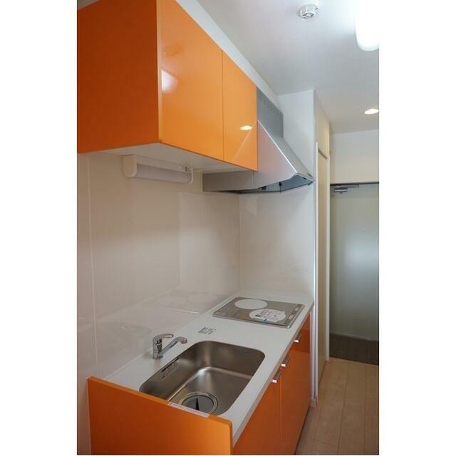 ※同タイプの別部屋の写真です。(キッチン)