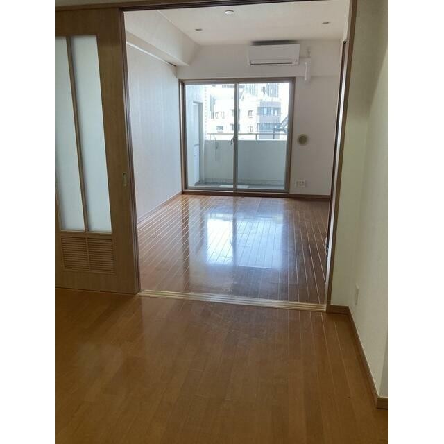 (居間)