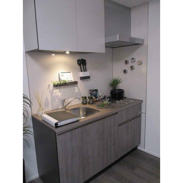 ☆室内写真はモデルルーム設置時 実際のお部屋に家具はつきません(キッチン)