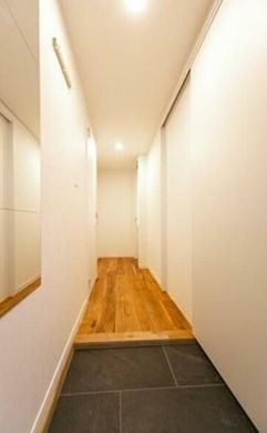(玄関)