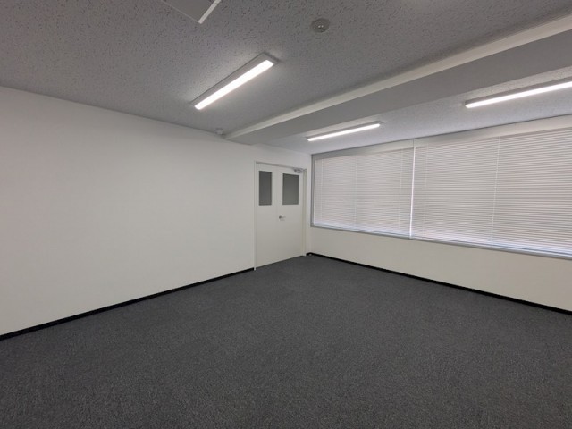 (居間)