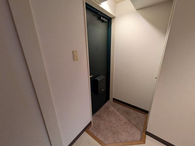 (玄関)