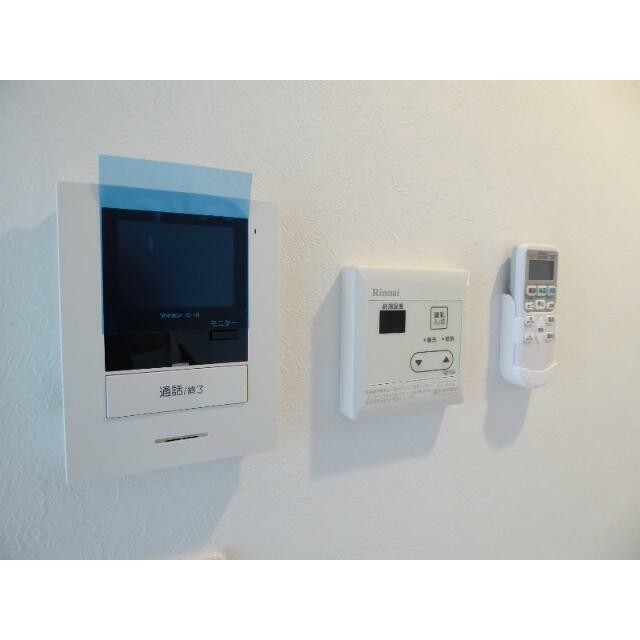 安心のカラーモニター付インターホンです！