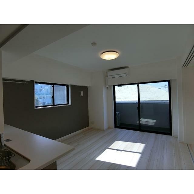 ※同仕様写真含む(居間)