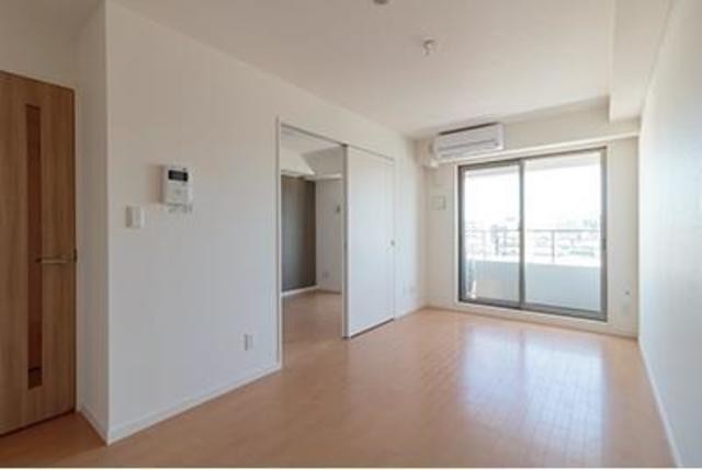 ※写真は同タイプ住戸です。(居間)