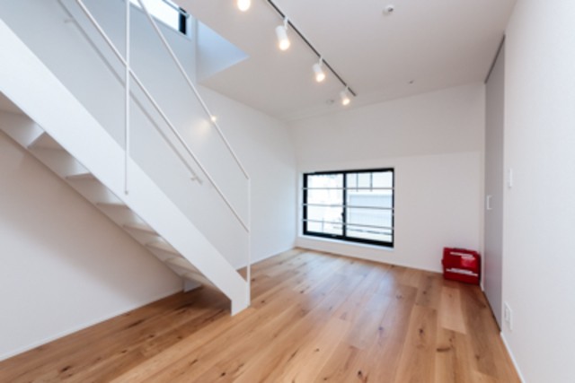 ※写真は同タイプ住戸です。(居間)