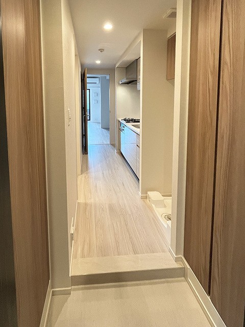 ※写真は同タイプ住戸です。(玄関)