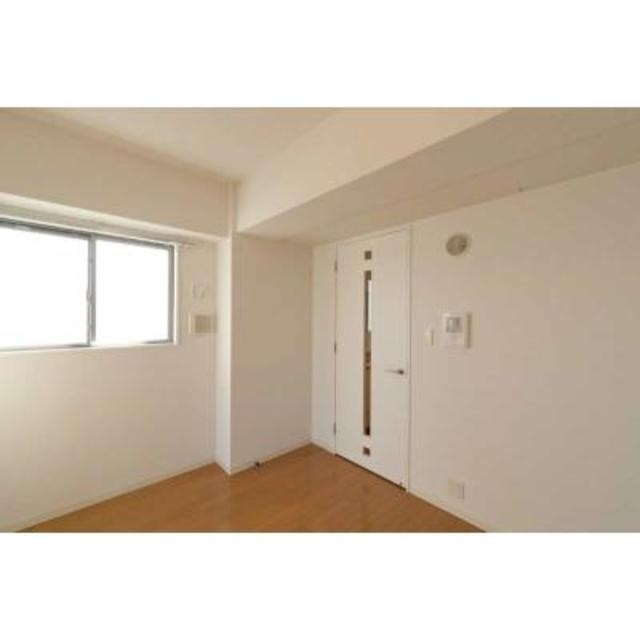 ※写真は同タイプ住戸です。(居間)