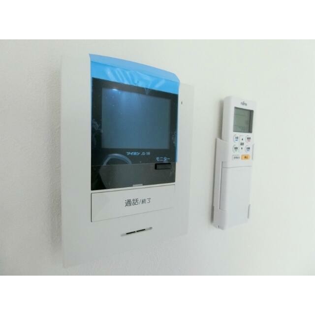 安心のカラーモニター付インターホンです！