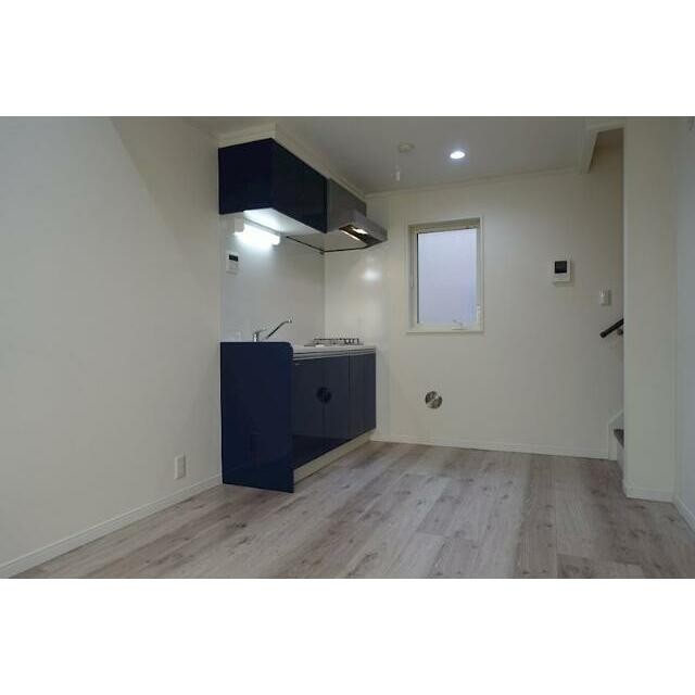 DKにはダイニングセットが置けるので、寝食が分けれます！