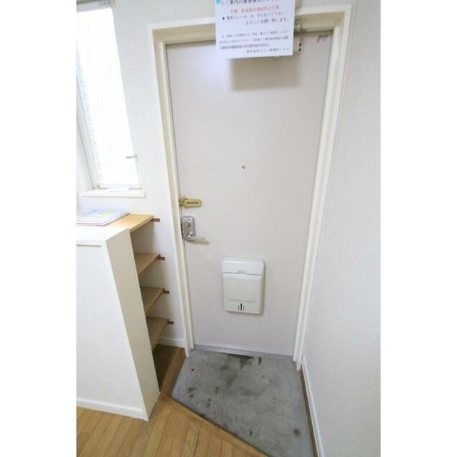 (玄関)