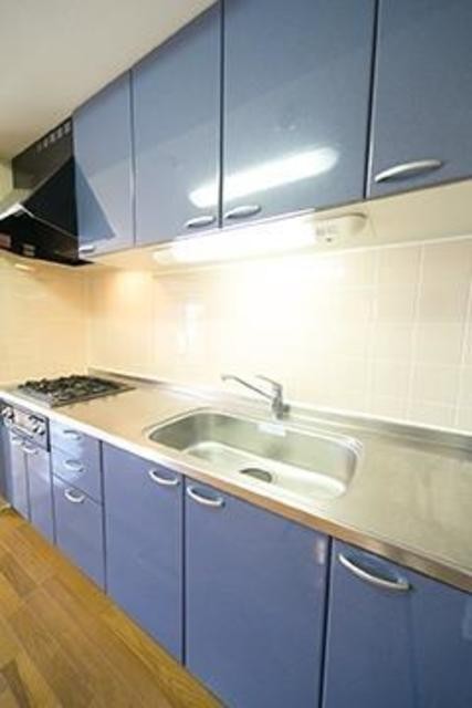 ※写真は同タイプ住戸です。(キッチン)