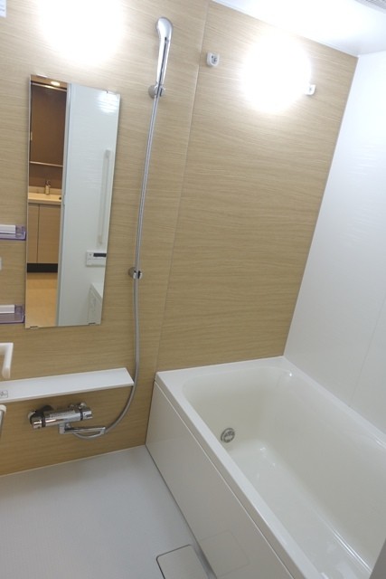 ※写真は同タイプ住戸です。(風呂)