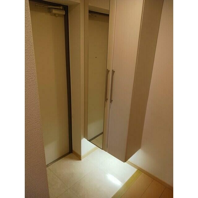 (玄関)