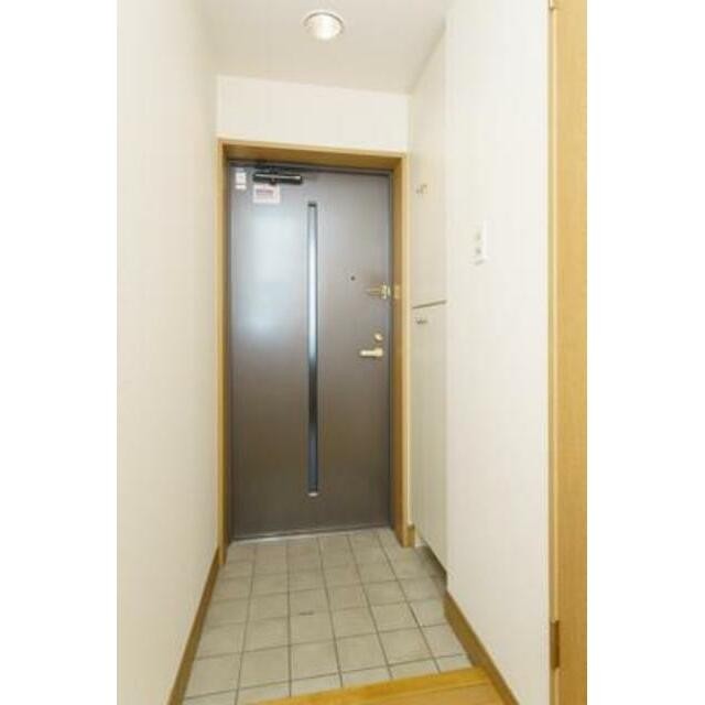 ※写真は同タイプ住戸です。(玄関)