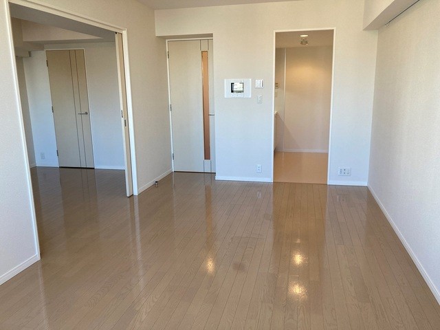 ※写真は同タイプ住戸です。(居間)