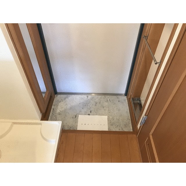 (玄関)