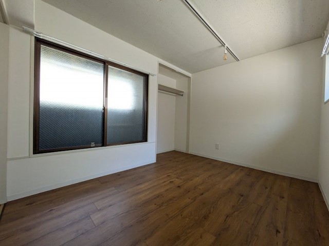 (居間)