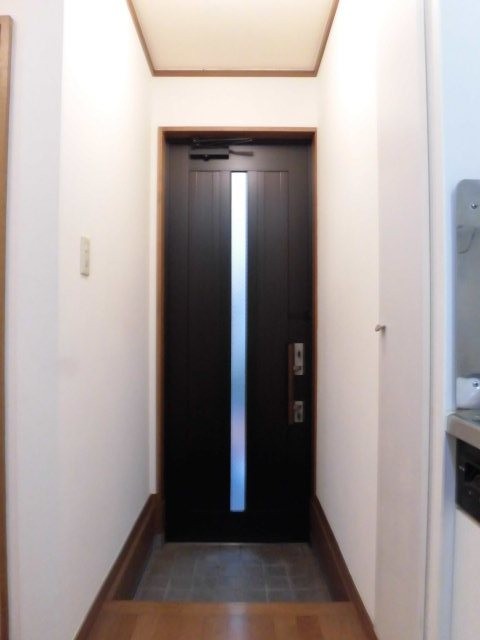 (玄関)
