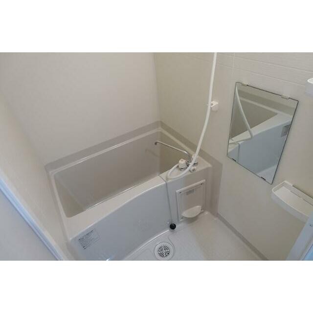 一日の疲れはお風呂に入ってリフレッシュ！(風呂)