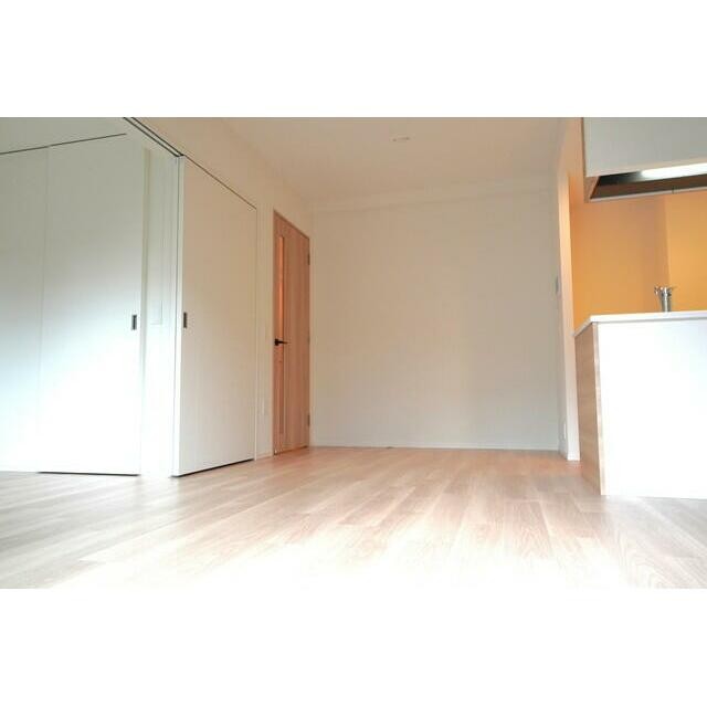 ※写真は同タイプ住戸です。(居間)