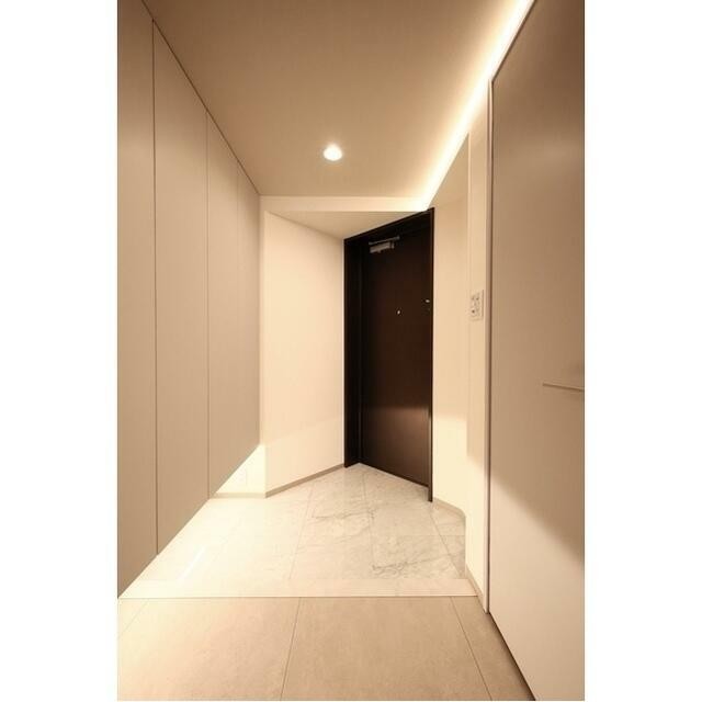 ※同仕様写真含む(玄関)