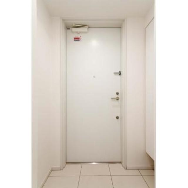 ※写真は同タイプ住戸です。(玄関)