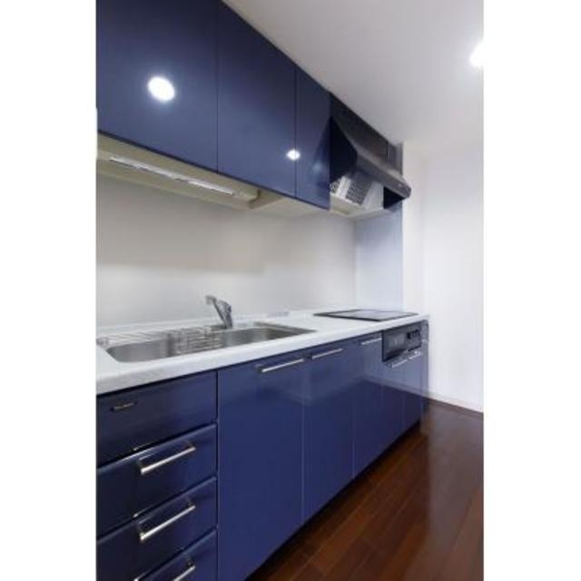 ※写真は同タイプ住戸です。(キッチン)