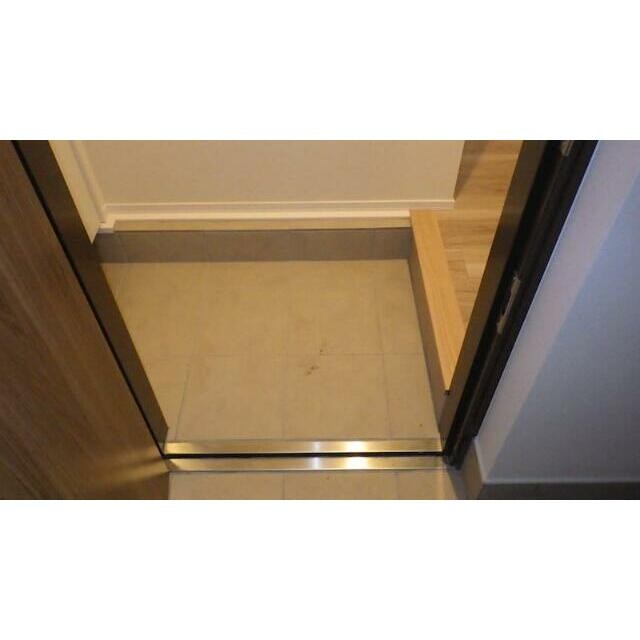 (玄関)