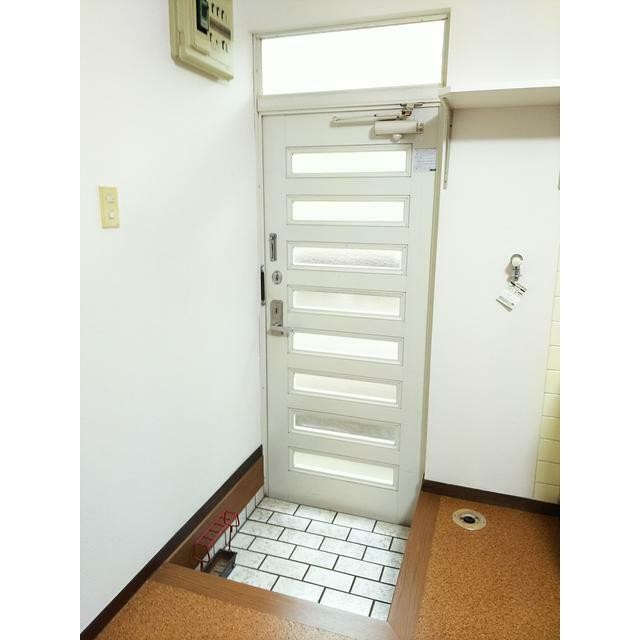 (玄関)